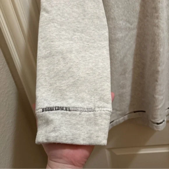 Soft Surroundings Gray Fleece Lined Embroidered V-neck Pullover Sweater Medium - Picture 3 of 7